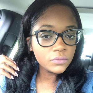 Meet your Posher, Blaire